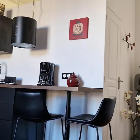 L'asiatique - Ambiance Zen Centre - Airbookingangers * Анже